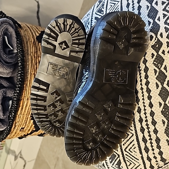 Dr. Martens Air Wair - Picture 5 of 8